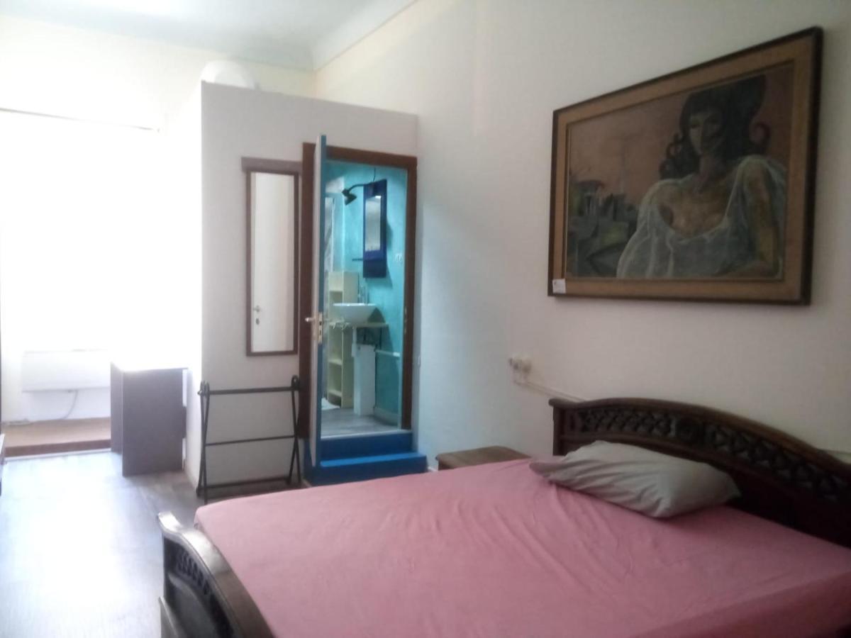 Апартаменты Ampia Stanza Con Bagno Privato, Centro Сассари Экстерьер фото